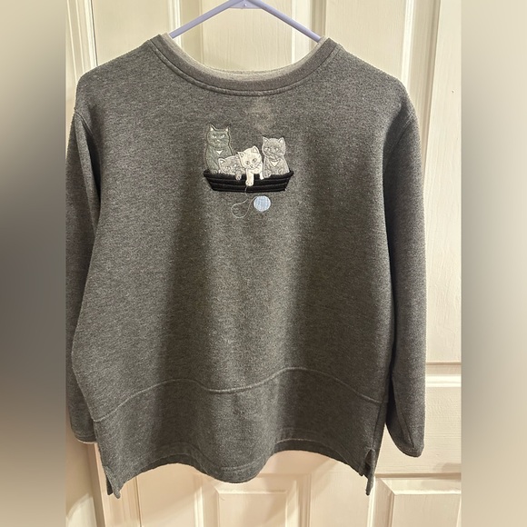 Jennifer Moore Tops - Vintage Jennifer Moore Embroidered Cats Sweatshirt size PM